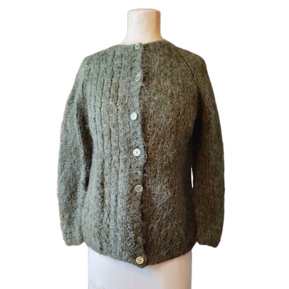 Olive Green 1960s Vintage Wool Mohair Hand Knit Cardigan Sweater Large Size - Picture 1 of 7
